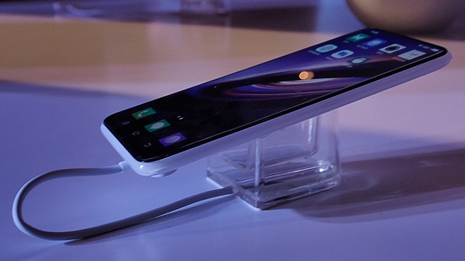 vivo APEX 2019体验：解决全屏幕指纹识别成最大亮点