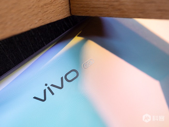 vivo X30 Pro上手玩：全焦段四摄放肆拍 超级月亮效果赞