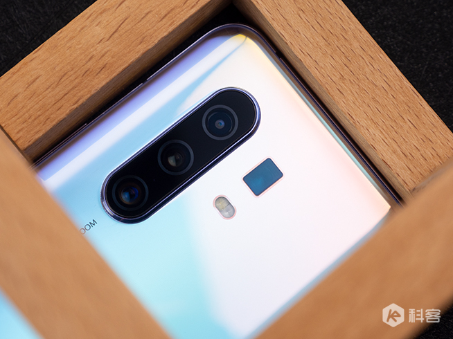 vivo X30 Pro上手玩：全焦段四摄放肆拍 超级月亮效果赞