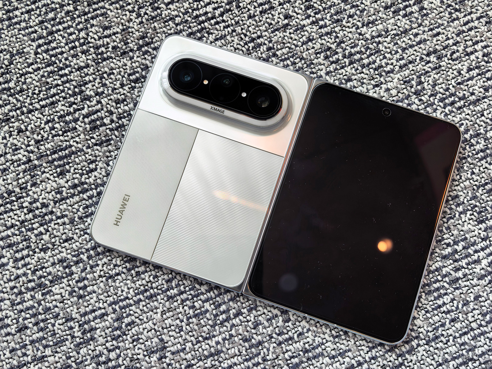 划时代的折叠屏？华为Pura X Max详细评测：一台顶三台！